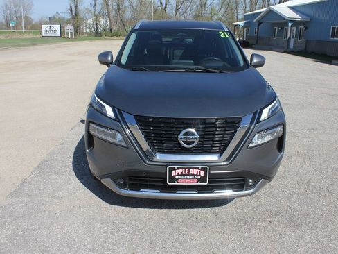 Used 2021 Nissan Rogue Platinum AWD/4WD image 2