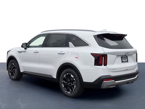 New 2025 Kia Sorento S w/ Panoramic Sunroof Package image 7