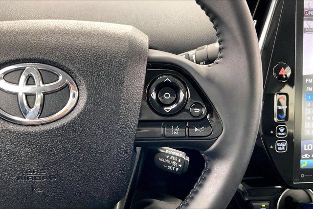 Used 2022 Toyota Prius Prime XLE FWD image 22