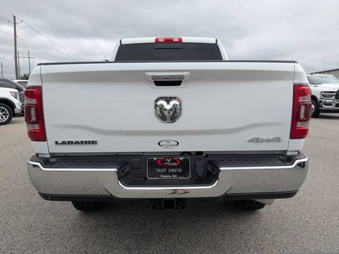 Used 2022 RAM 3500 Laramie AWD/4WD image 5