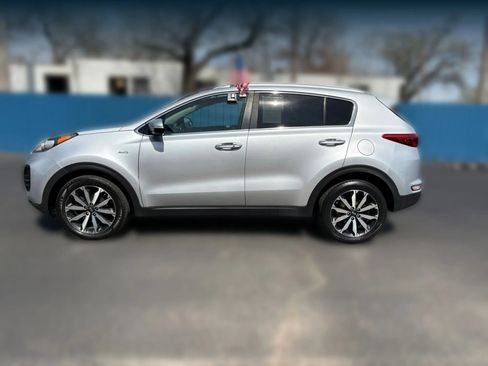 Used 2017 Kia Sportage EX w/ EX Premium Package image 4