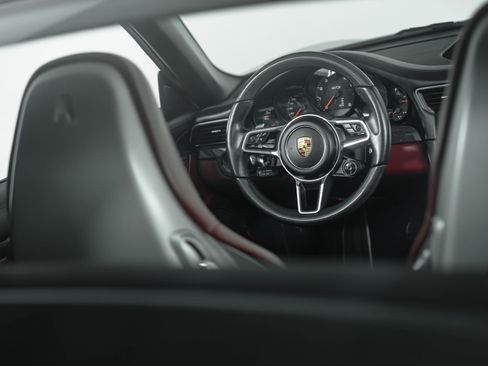 Used 2018 Porsche 911 Targa 4 GTS image 69