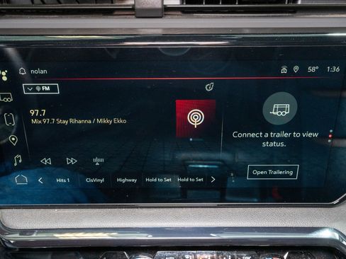 Used 2024 GMC Sierra 2500 AT4 w/ Technology Package image 23