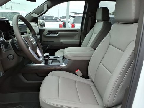 New 2026 GMC Sierra 1500 SLT AWD/4WD image 16