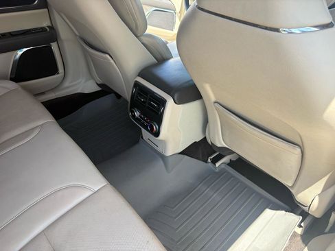 Used 2018 Lincoln Continental Reserve w/ Continental Climate Package AWD/4WD image 53