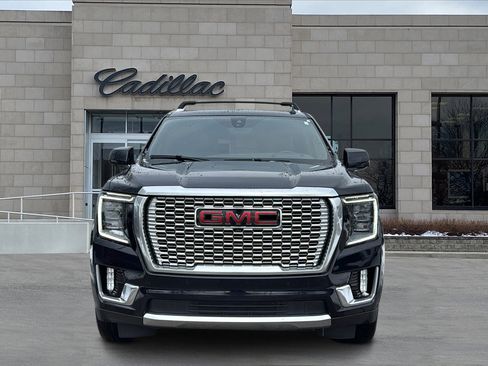 Used 2021 GMC Yukon Denali w/ Denali Premium Package image 7