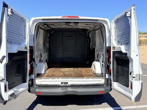 Used 2017 Ford Transit 250 130 Low Roof RWD image 17