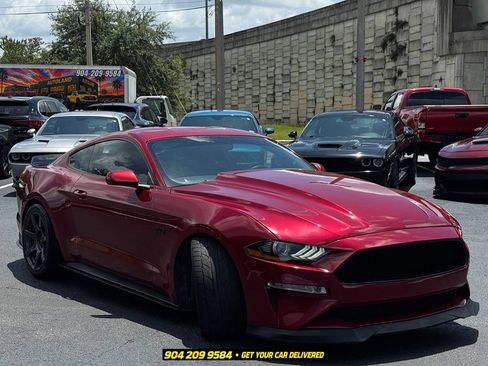 Used 2018 Ford Mustang GT RWD image 12