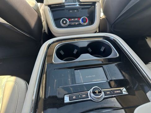 Used 2021 Lincoln Navigator Black Label w/ Cargo Convenience Package image 20