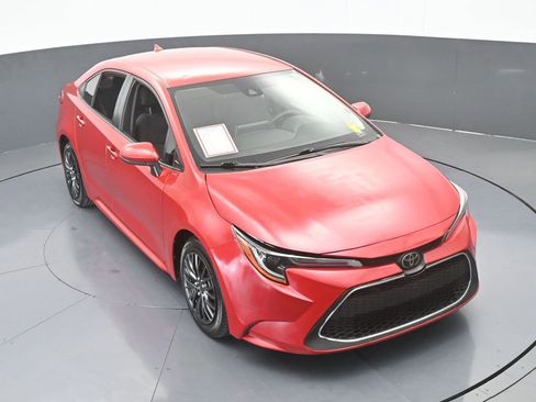 Used 2020 Toyota Corolla LE image 50