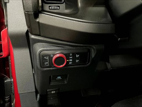 Used 2021 Ford Bronco First Edition AWD/4WD image 23