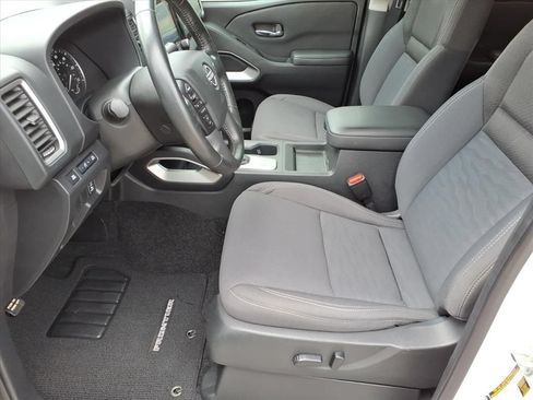 Used 2023 Nissan Frontier SV AWD/4WD image 12