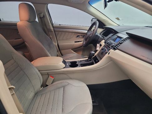 Used 2018 Ford Taurus SE FWD image 21