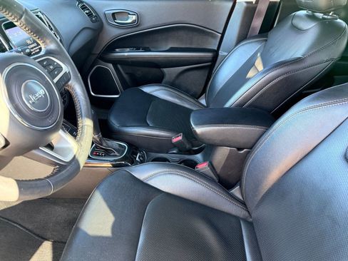 Used 2019 Jeep Compass Limited image 21