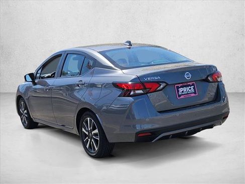 Used 2021 Nissan Versa SV FWD image 7