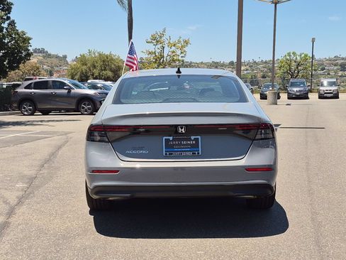 New 2026 Honda Accord SE image 10