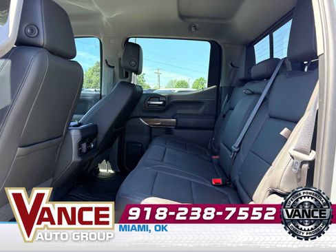 Used 2020 Chevrolet Silverado 1500 RST w/ Texas Edition AWD/4WD image 15