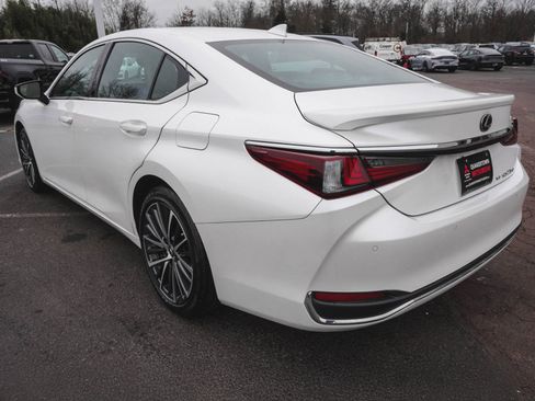 Used 2023 Lexus ES 250 w/ Premium Package image 6