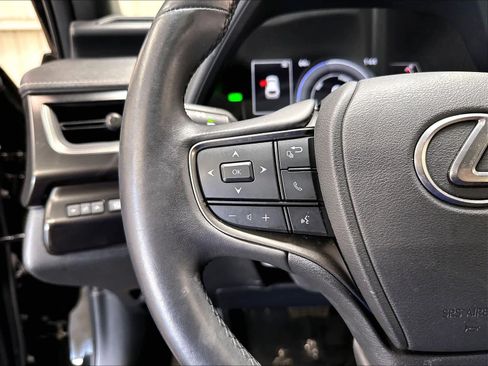 Used 2024 Lexus UX 250h FWD image 14