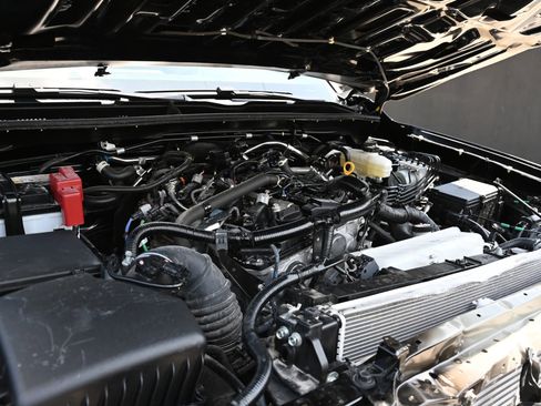 Used 2025 Toyota 4Runner SR5 RWD image 20