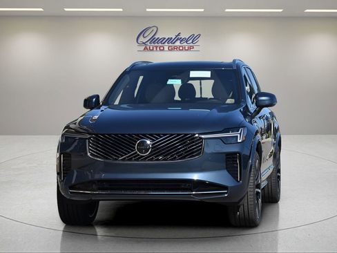 New 2026 Volvo XC90 B6 Plus w/ Protection Package Premier image 9