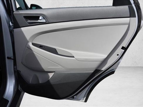 Used 2017 Hyundai Tucson SE AWD/4WD image 25