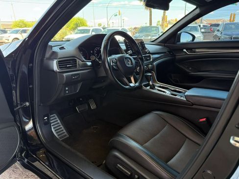Used 2018 Honda Accord Sport image 39