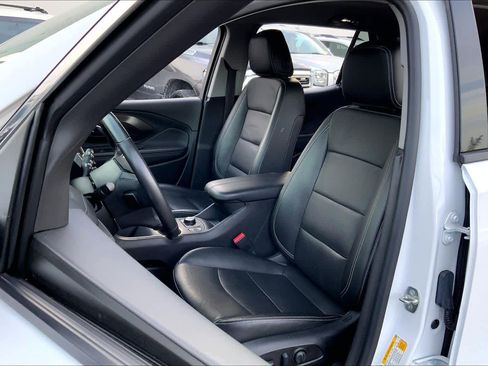 Used 2022 GMC Terrain SLT image 7