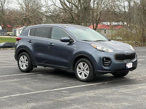 Used 2019 Kia Sportage LX image 1