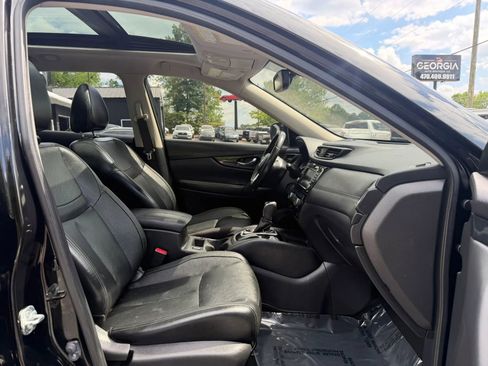 Used 2018 Nissan Rogue SL w/ Premium Package AWD/4WD image 14