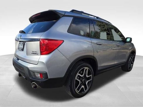 Used 2023 Honda Passport Elite image 15