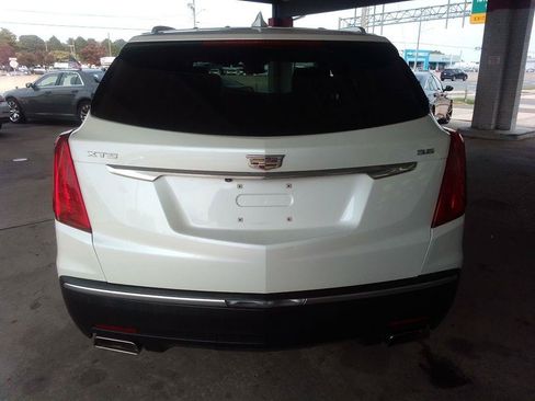 Used 2017 Cadillac XT5 Premium Luxury FWD image 6