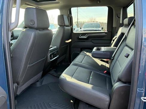 Certified 2025 Chevrolet Silverado 2500 LTZ w/ LTZ Convenience Package image 9