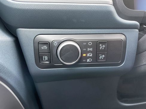 New 2025 Ford Maverick XL image 26