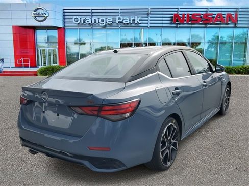 New 2025 Nissan Sentra SR w/ Trunk Package image 2