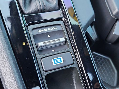 Used 2024 Honda Accord Sport image 17