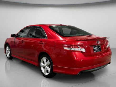Used 2011 Toyota Camry image 6