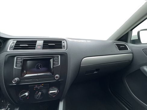 Used 2018 Volkswagen Jetta S FWD image 41