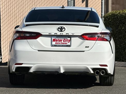 Used 2023 Toyota Camry SE FWD image 5