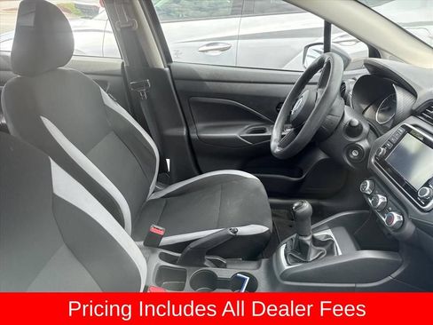 Used 2025 Nissan Versa S FWD image 2