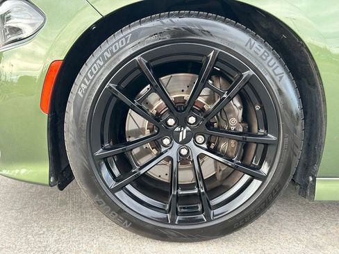 Used 2018 Dodge Charger R/T RWD image 33