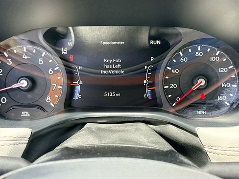 Used 2026 Jeep Compass Limited AWD/4WD image 13
