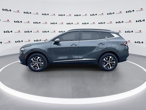 Certified 2024 Kia Sportage EX w/ EX Premium Package AWD/4WD image 5