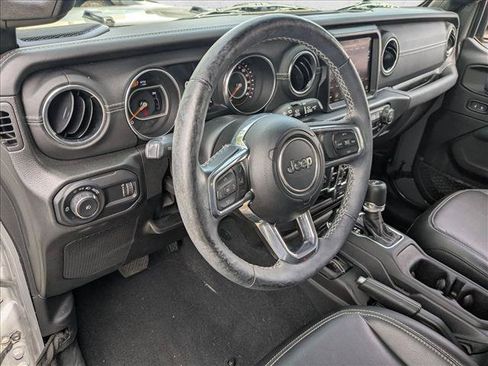 Used 2023 Jeep Wrangler Unlimited Sahara w/ LED Lighting Group AWD/4WD image 9