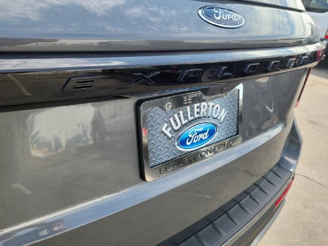 New 2026 Ford Explorer Platinum RWD image 10