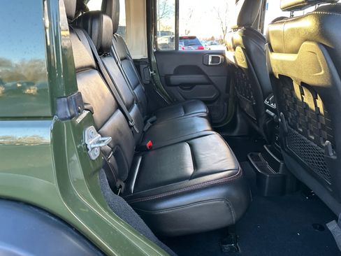 Used 2021 Jeep Wrangler Unlimited Rubicon w/ Cold Weather Group image 31