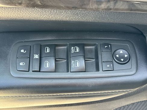 Used 2012 Jeep Grand Cherokee Altitude AWD/4WD image 18