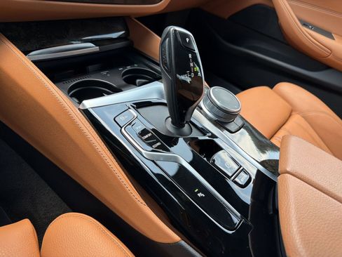 Used 2022 BMW 540i w/ M Sport Package RWD image 15