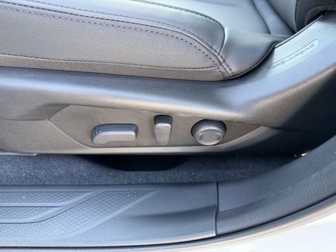 New 2026 Subaru Outback Premium image 13