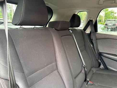 Used 2023 Nissan Rogue S FWD image 11